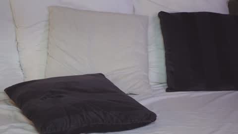 AnnieStyles online show from January 22, 2025, 7:46 am