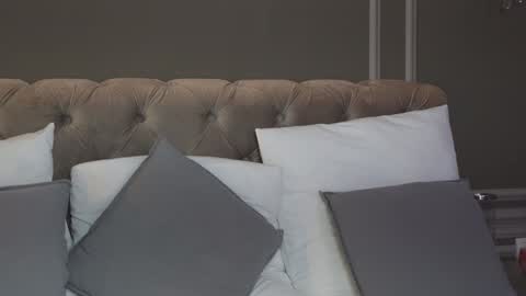 AnnieStyles online show from January 26, 2025, 8:03 am