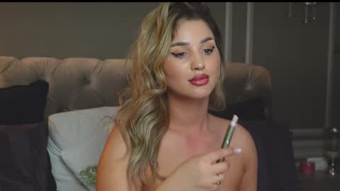 AnnieStyles online show from February 24, 2025, 11:10 am