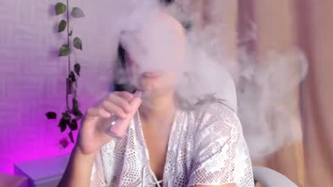 Annie  Alex online show from December 17, 2024, 6:42 pm