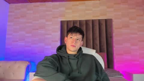 Annie  Alex online show from January 7, 2025, 1:03 pm