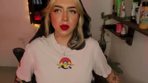 Annika online show from December 20, 2025, 1:51 pm