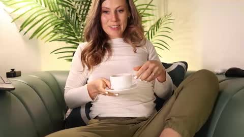 Snapshot of annittastar chatting on December 23, 2025, 3:59 am annittastar online show from December 23, 2025, 3:59 am