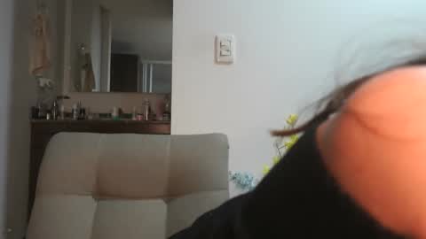 annrousse online show from February 8, 2025, 1:54 am