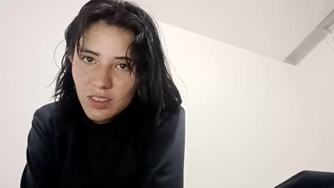 annrousse online show from September 23, 2025, 2:14 am