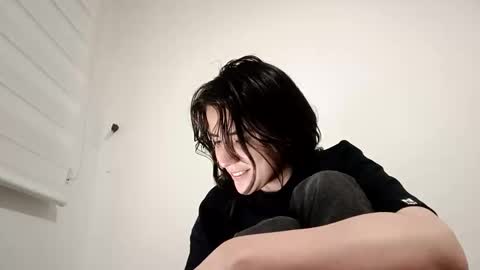 annrousse online show from November 1, 2025, 3:19 am