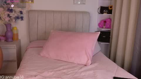 Snapshot of annubis_lia chatting on May 13, 2026, 6:11 am SOFIA INDEPENDENT MODEL online show from May 13, 2026, 6:11 am