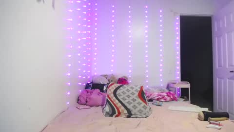  INDEPENDENT MODEL next srteam 240624 online show from December 30, 2024, 3:58 am