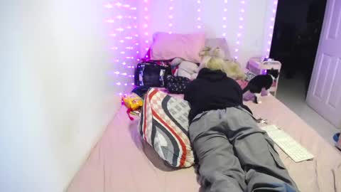  INDEPENDENT MODEL next srteam 240624 online show from February 23, 2025, 1:24 am