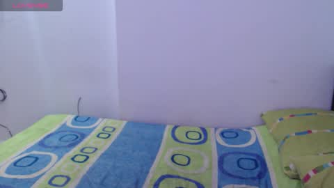 Anny  online show from February 4, 2026, 2:39 am