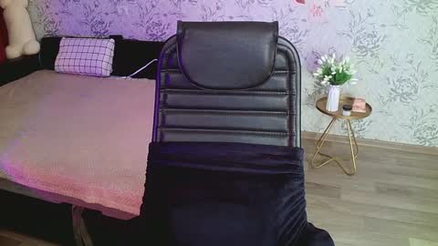 Annie online show from January 16, 2025, 4:28 am