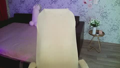 Annie online show from January 25, 2025, 4:45 am