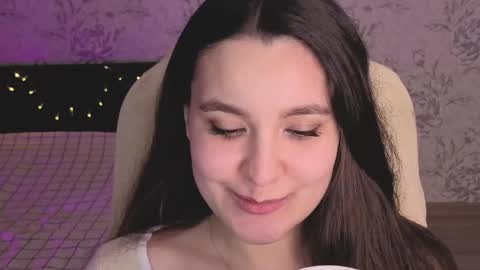 Snapshot of anny_shine chatting on April 9, 2026, 2:44 am Annie online show from April 9, 2026, 2:44 am