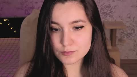 Snapshot of anny_shine chatting on May 4, 2026, 12:06 am Annie online show from May 4, 2026, 12:06 am