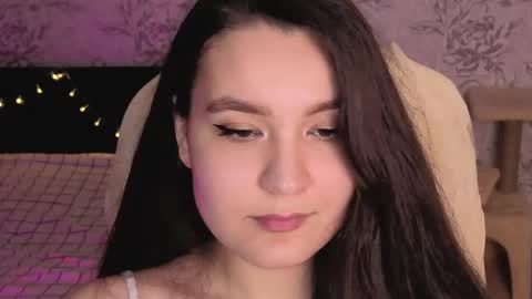Snapshot of anny_shine chatting on May 16, 2026, 11:14 pm Annie online show from May 16, 2026, 11:14 pm