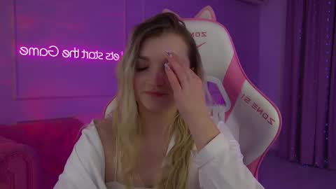 annyraii online show from March 2, 2026, 7:15 am