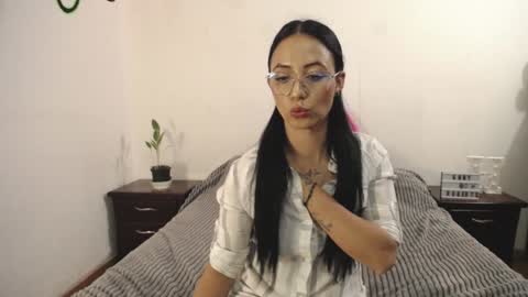 Anny online show from January 25, 2025, 11:32 pm