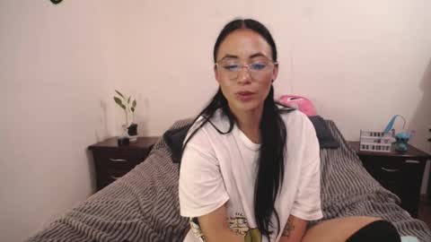 Anny online show from March 1, 2025, 2:04 am