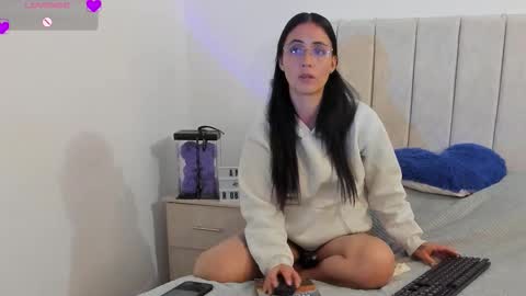 Anny online show from March 25, 2026, 10:16 pm