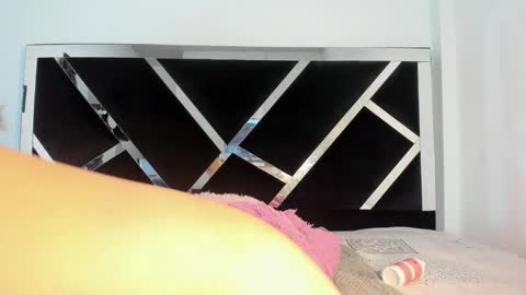 Anny online show from March 4, 2025, 8:38 pm