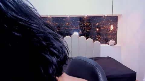 Anny online show from March 3, 2026, 8:04 pm