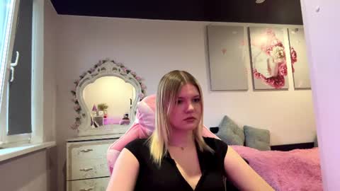 Snapshot of annyvibess chatting on July 12, 2026, 4:20 pm annyvibess online show from July 12, 2026, 4:20 pm
