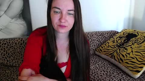 Snapshot of anora_ chatting on May 3, 2026, 6:41 am anora_ online show from May 3, 2026, 6:41 am
