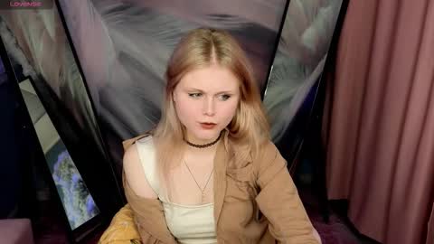 Anora online show from November 26, 2025, 6:47 am