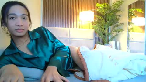 Snapshot of anqelic chatting on September 9, 2025, 2:44 am Stacy Maurice online show from September 9, 2025, 2:44 am