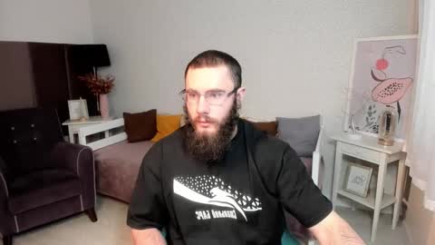 Ant online show from December 23, 2025, 10:24 am