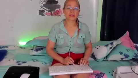 anthonela_mature_ online show from December 11, 2024, 6:52 pm