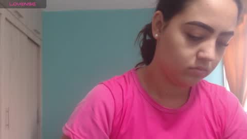 Anthonela Queen online show from December 16, 2025, 12:10 pm