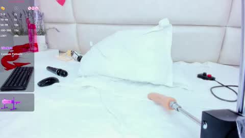 anthonela online show from February 15, 2025, 9:38 am