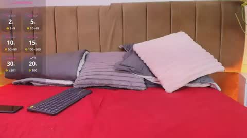 Snapshot of anthonelaa__ chatting on July 9, 2026, 8:35 pm Anthonelaa online show from July 9, 2026, 8:35 pm