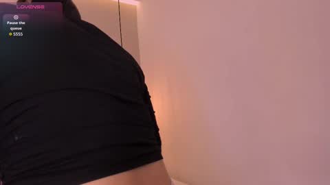Snapshot of anthonellasweet_ chatting on September 14, 2025, 3:27 am Anthonella Sweet online show from September 14, 2025, 3:27 am