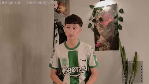 Snapshot of anthonny_05 chatting on September 14, 2025, 11:48 pm TONY NEW ACCOUNT online show from September 14, 2025, 11:48 pm