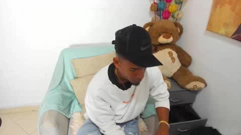       online show from February 28, 2026, 1:39 am