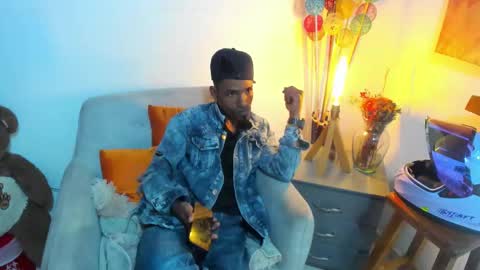 Snapshot of anthoy_wayans chatting on March 18, 2026, 12:47 am online show from March 18, 2026, 12:47 am