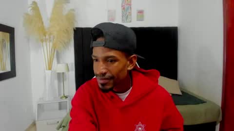 Snapshot of anthoy_wayans chatting on May 15, 2026, 12:17 am online show from May 15, 2026, 12:17 am