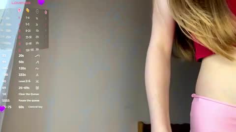 Viktoria online show from April 19, 2026, 3:44 pm