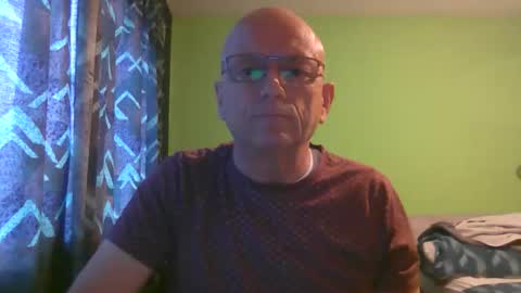 Snapshot of antmatt2025 chatting on May 6, 2026, 12:32 pm antmatt2025 online show from May 6, 2026, 12:32 pm