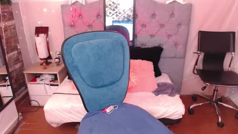 Snapshot of antolyh_c chatting on March 20, 2026, 2:11 pm antolyh_c online show from March 20, 2026, 2:11 pm
