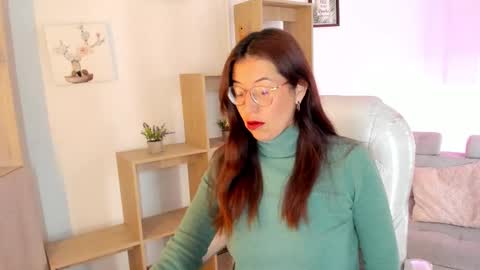 Antonella online show from September 17, 2025, 12:18 pm