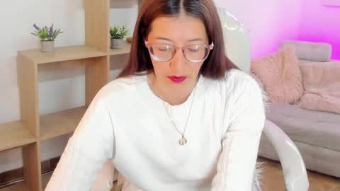 Antonella online show from October 7, 2025, 12:13 pm