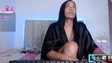 Snapshot of antonela_sweet1 chatting on June 9, 2026, 5:24 pm Antonela online show from June 9, 2026, 5:24 pm
