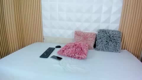 Antonella online show from November 18, 2025, 5:06 pm