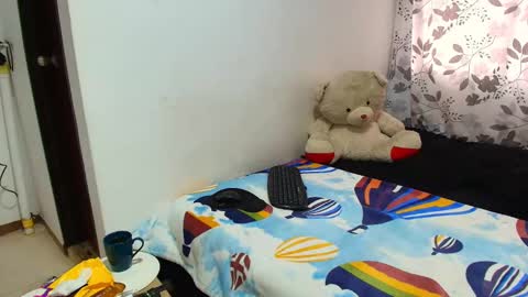 ANTONELLA WILLIAM  INDEPENDIENTE online show from January 21, 2025, 11:56 am