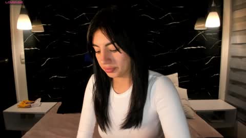 Antonella online show from December 27, 2024, 7:51 am