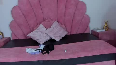 antonella_foxxxx online show from June 4, 2026, 2:45 pm