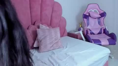 antonella_foxxxx online show from June 23, 2026, 1:36 am